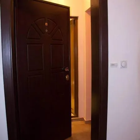 преходно студио, дневна с кухня и стая Apartman Szófia